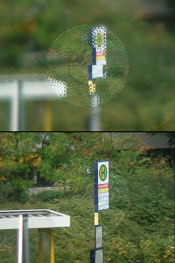 Display of split-image indicator